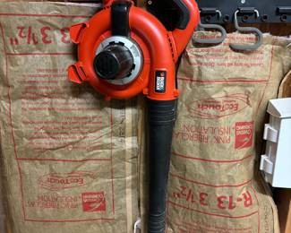 Black & Decker Blower