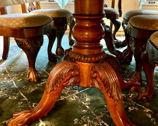 One of the nicest Dining Room Furniture&nbsp;sets we have seen yet! Includes Dining Table, Extra Table Leafs, &nbsp;Table Protection Pad,&nbsp;8 Chairs, China Cabinet and Buffet. This set is in Excellent Condition!