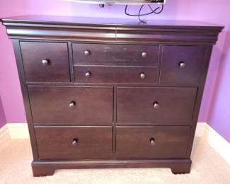 Young America by Stanley bedroom set
