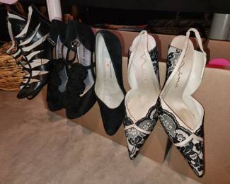 Women's shoes