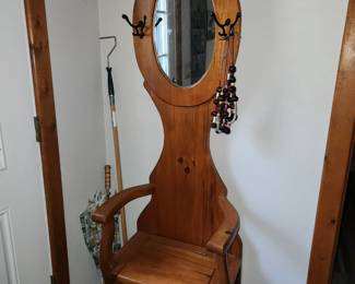 Hall tree with storage seat