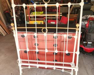 Antique metal bed