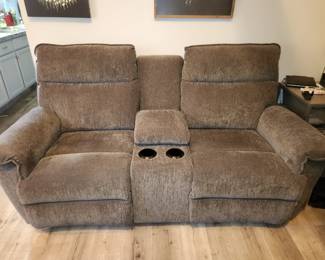 La-Z-Boy reclining loveseat with console