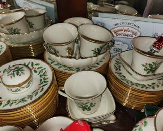 Lenox holiday dishes