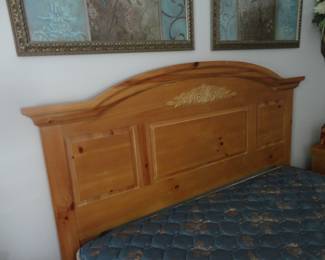 Queen Size Bedroom Suite by Broyhill