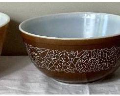 Vintage Pyrex Woodland Mixing Bowls - Set of 3