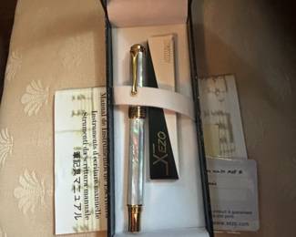 XEZO Mother of pearl pen