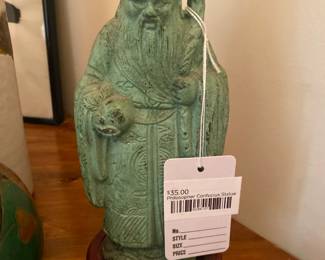 Philosopher Confucius Statue