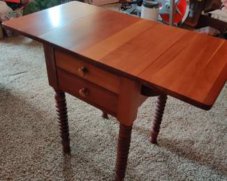 Spindle leg side table with drop leaves