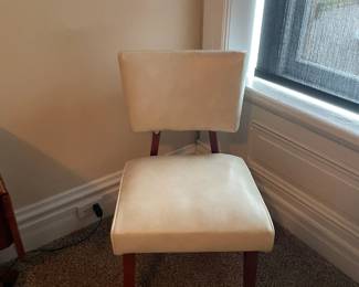 Sewing chair