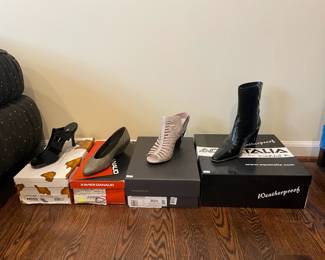 Women's shoes