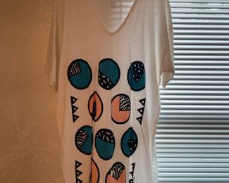Women's clothing (Size S-M) Brands like: Cache, Oscar de la Renta, Diane von Furstenberg, Custo Barcelona, Lafayette 148, Guess, Burberry Brit, Nordstrom