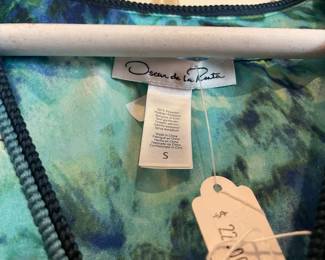 Women's clothing brands such as: Lafayette 148 New York, 5/48, Nic+Zoe, Violet & Claire, Christian Dior, Oscar De La Renta, Eco Ganik, Pearl's & Cashmere, Marc Bouwer, Theory, St. Croix