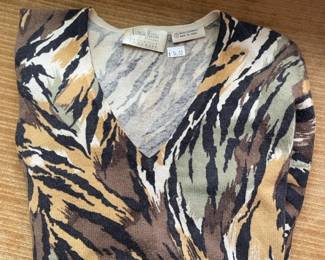 Women's clothing brands such as: Lafayette 148 New York, 5/48, Nic+Zoe, Violet & Claire, Christian Dior, Oscar De La Renta, Eco Ganik, Pearl's & Cashmere, Marc Bouwer, Theory, St. Croix
