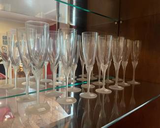 champagne glasses 