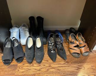 Unmarked Clothing - Fill a shopping bag for $30                    Unmarked shoes $12