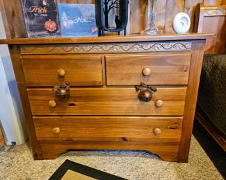 Shaker Ridge Kincaid Solid Wood Dresser 