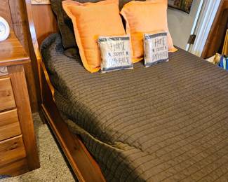 Shaker Ridge Kincaid Solid Wood Bed Frame  