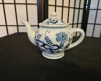 Blue Danube Teapot 