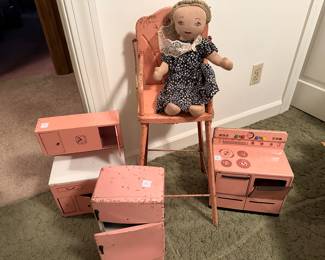 1950’s metal kitchen set.