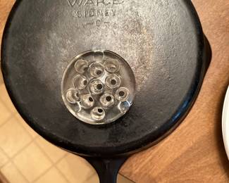 Old Wagner Ware iron skillet.