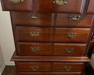 CLose up of the American Drew Chest 