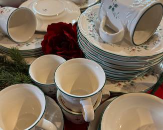 Winterberry#Pfaltzgraff 