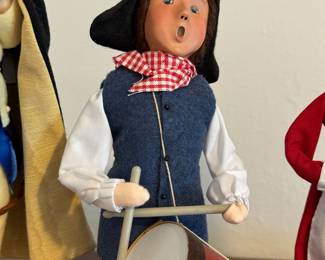 #Byer#colonial#Figures 