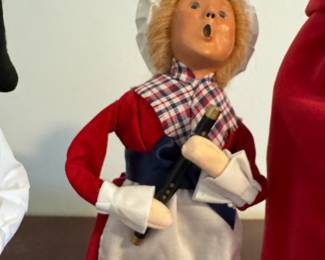 #Byer#figurines#colonial