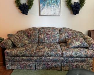 Floral sofa plus some great wreaths