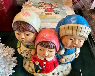 Vintage Carolers 