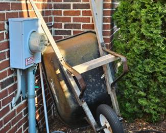 Wheelbarrow