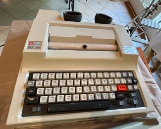 Vintage Electronics Texas Instrument Silent 700 