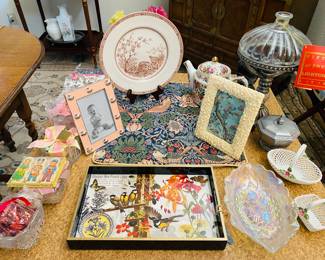 NOS taperstry pillowe cover, bird tray, vintage decor