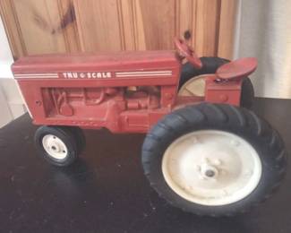 Tru Scale Tractor
