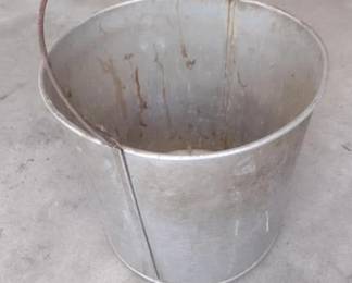 Metal Pail Bucket