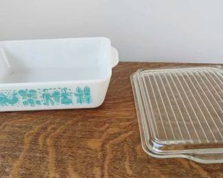 Pyrex Fridge Storage Dish