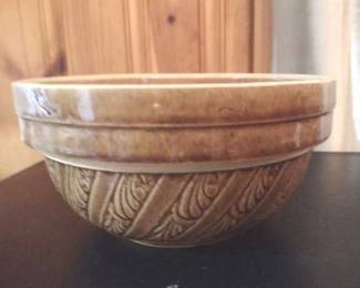USA Pottery Bowl