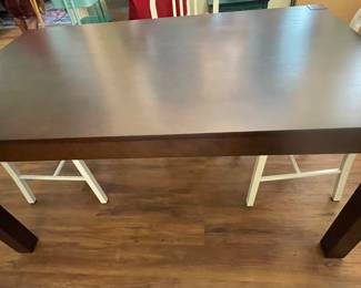 Table & Metal Chairs