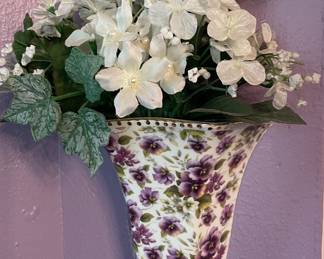 VTG Formalities By Baum Bros PANSY Chintz Pattern Wall Pocket 