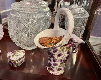 PANSY Chintz Pattern Basket
and Small Heart Box