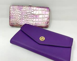 Oradelphine Purple Wallet

Iridescent Wallet