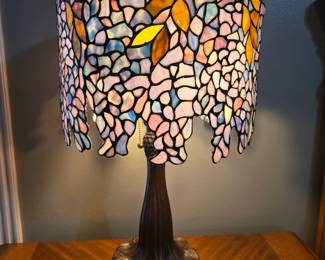Wisteria Tiffany Style Stained Glass Table Lamp