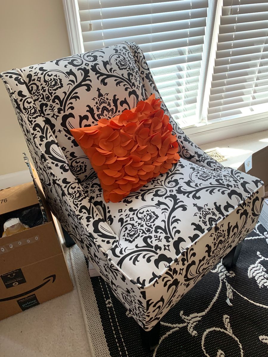 Acworth Pottery Barn, Restoration Hardware starts on 10/3/2024