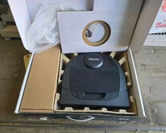 3522  Neato Botvac D4 Connected 