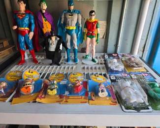 3534  DC Action Figures, An American Tail Fievel Goes West Action Figures, McDonalds Beanie Babies 