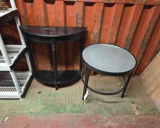 6800  2 End Tables 