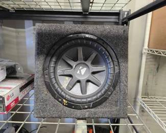 4114  Kicker Comp VR 10 Subwoofer in Box 
