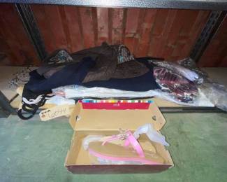 6044  Womans Clothing and Sandals 