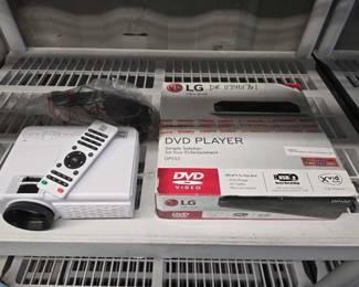 4112  LG DVD Player and RCA Combo Sidestack 12 Projector 